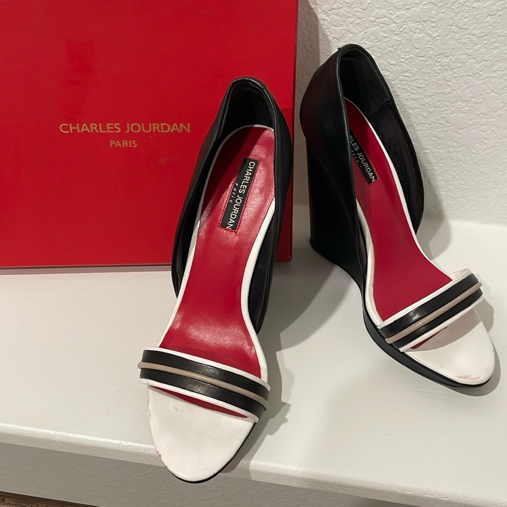 Charles Jourdan black and white platform wedges